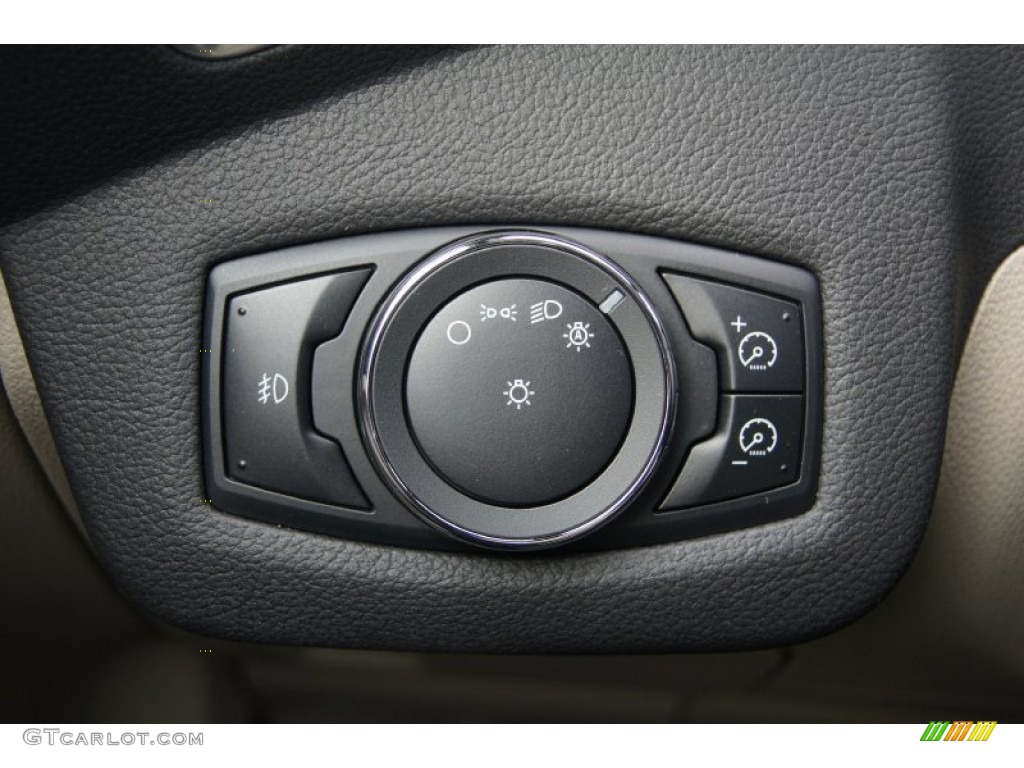 2013 Ford C-Max Hybrid SEL Controls Photo #74582441