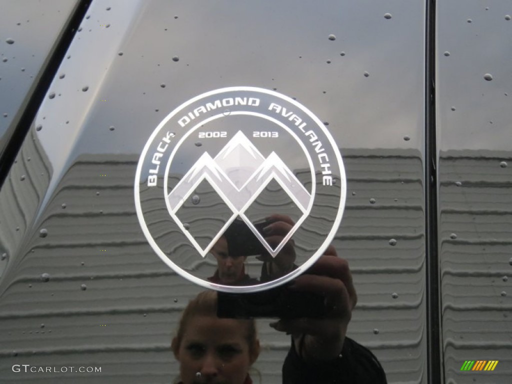 2013 Chevrolet Avalanche LTZ Black Diamond Edition Marks and Logos Photo #74582717