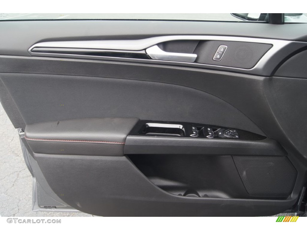 2013 Fusion SE 2.0 EcoBoost - Sterling Gray Metallic / SE Appearance Package Charcoal Black/Red Stitching photo #8