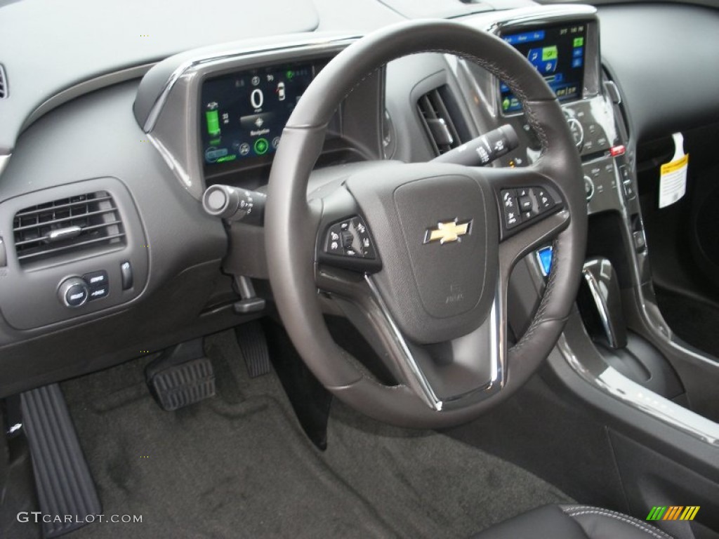 2013 Volt  - Summit White / Jet Black/Dark Accents photo #26