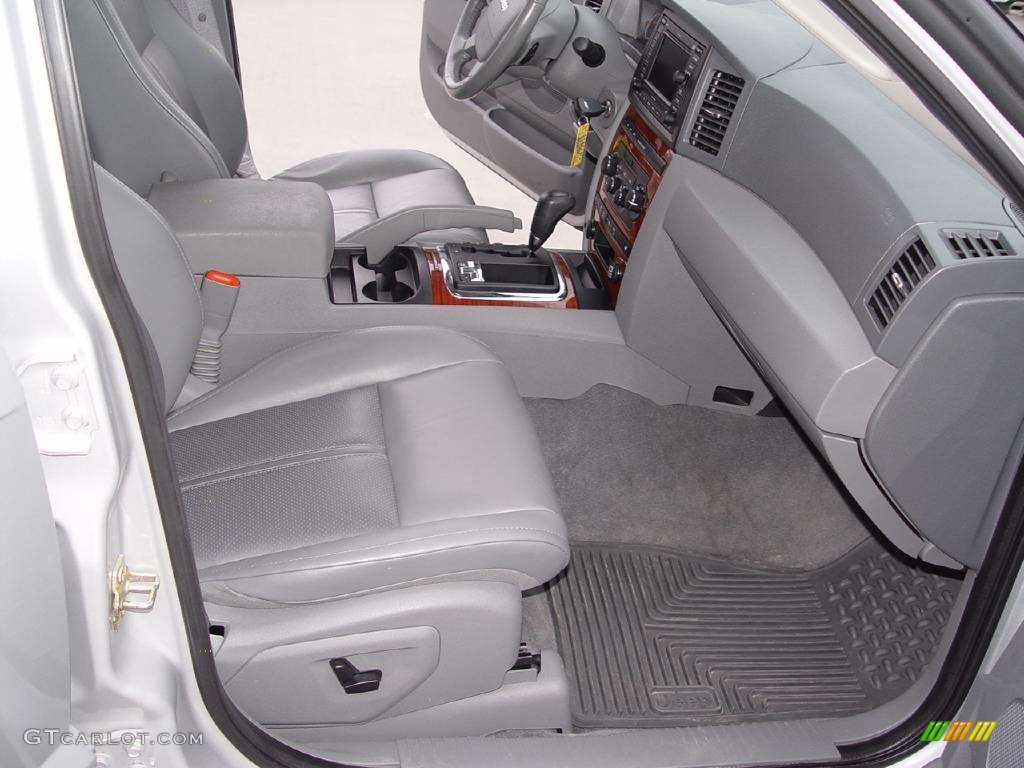 2005 Grand Cherokee Limited 4x4 - Bright Silver Metallic / Medium Slate Gray photo #25