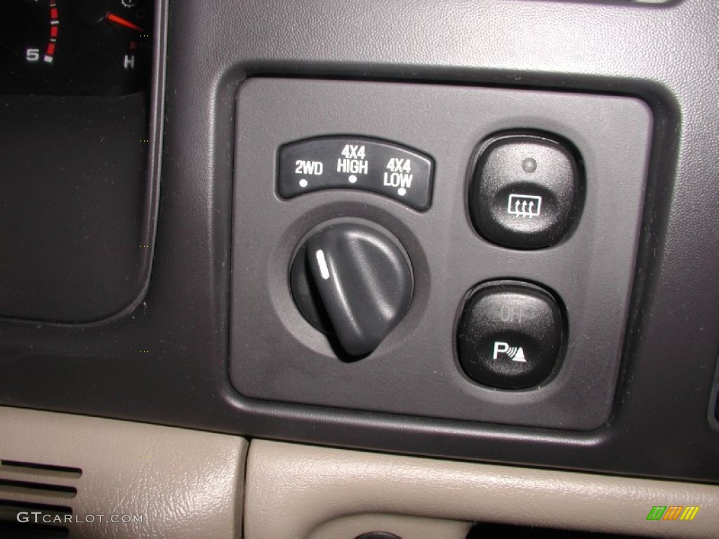 2005 Ford Excursion Limited 4X4 Controls Photo #74585548