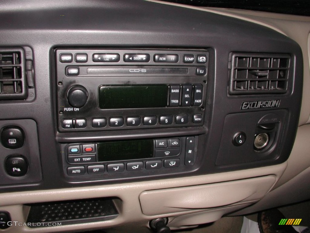 2005 Ford Excursion Limited 4X4 Controls Photo #74585581