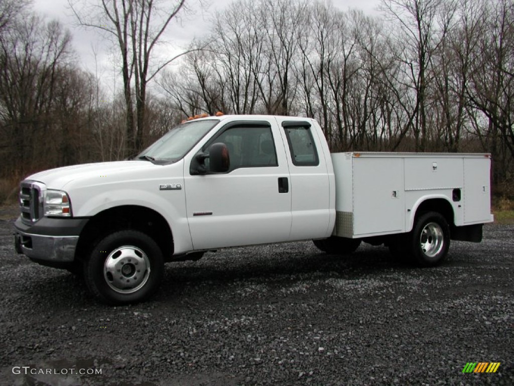 Oxford White 2005 Ford F350 Super Duty XLT SuperCab 4x4 Commercial Exterior Photo #74585810