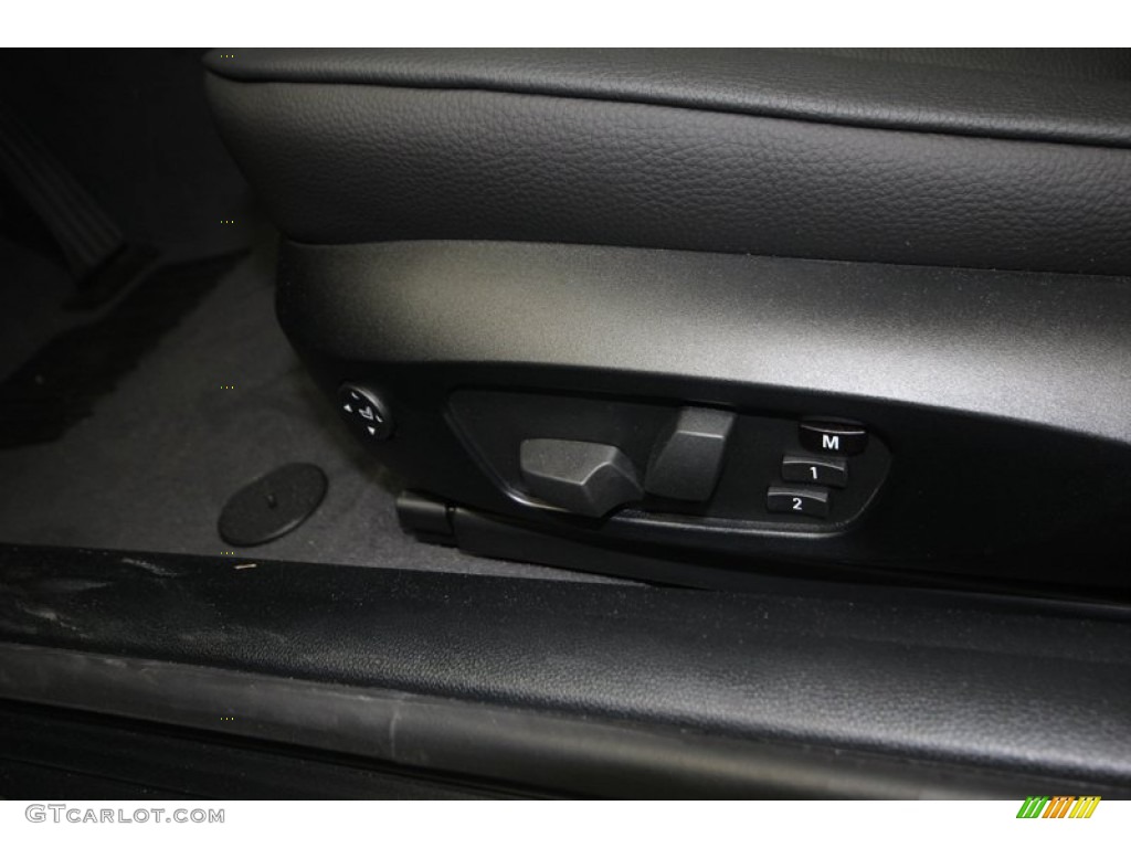 2013 3 Series 328i Coupe - Titanium Silver Metallic / Black photo #13