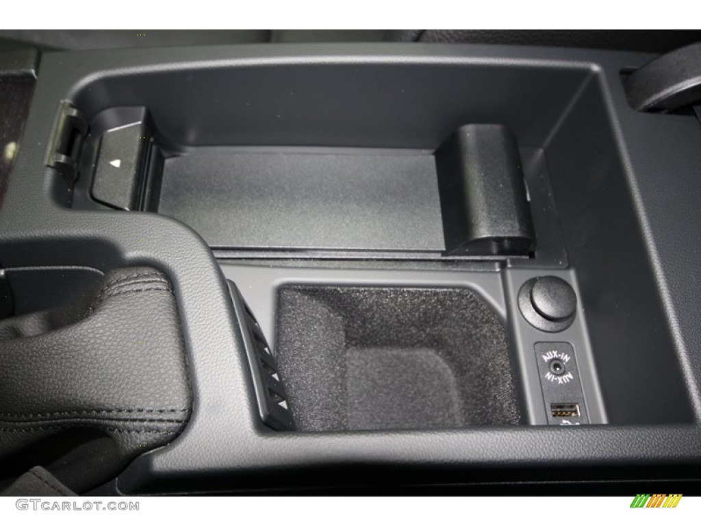 2013 3 Series 328i Coupe - Titanium Silver Metallic / Black photo #17