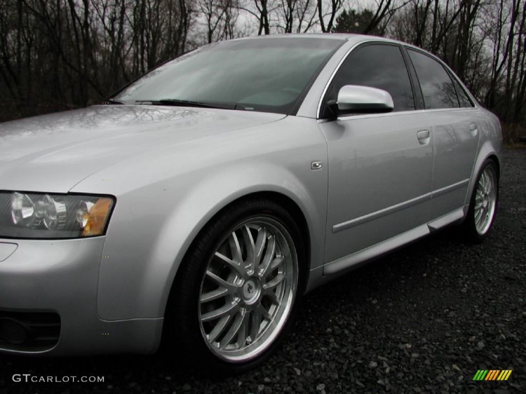 2004 S4 4.2 quattro Sedan - Light Silver Metallic / Black photo #16