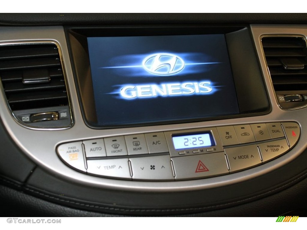 2010 Hyundai Genesis 4.6 Sedan Controls Photos