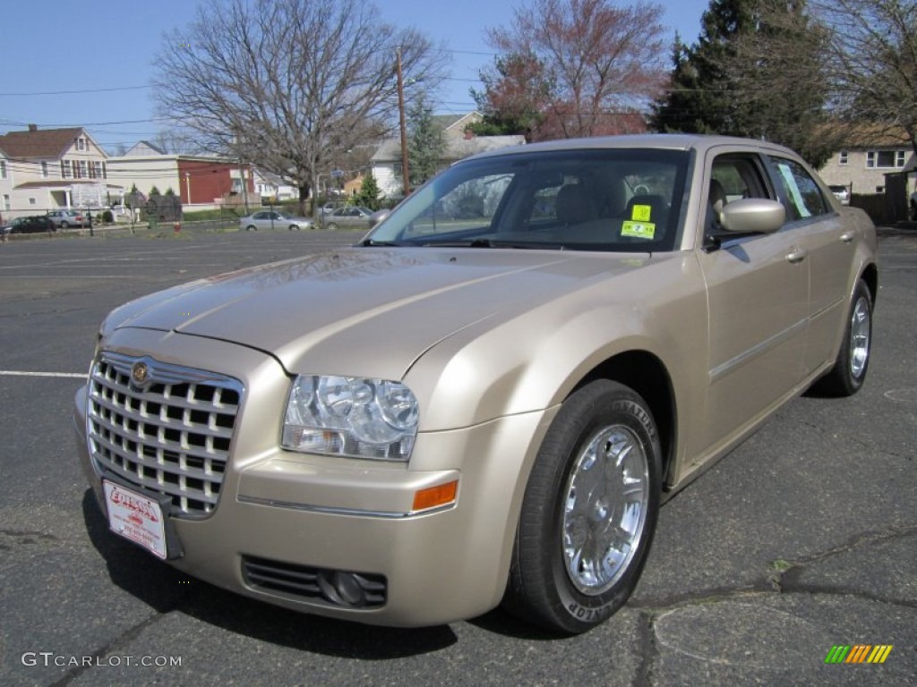 2006 300 Limited - Linen Gold Metallic / Dark Slate Gray/Light Graystone photo #2