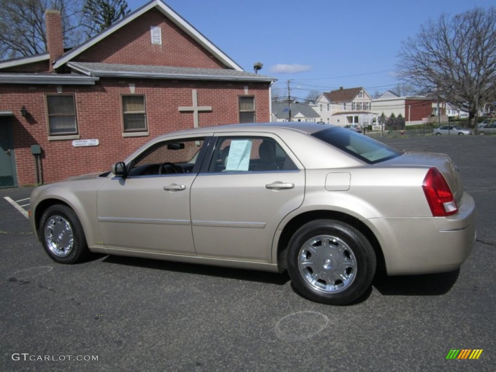 2006 300 Limited - Linen Gold Metallic / Dark Slate Gray/Light Graystone photo #4