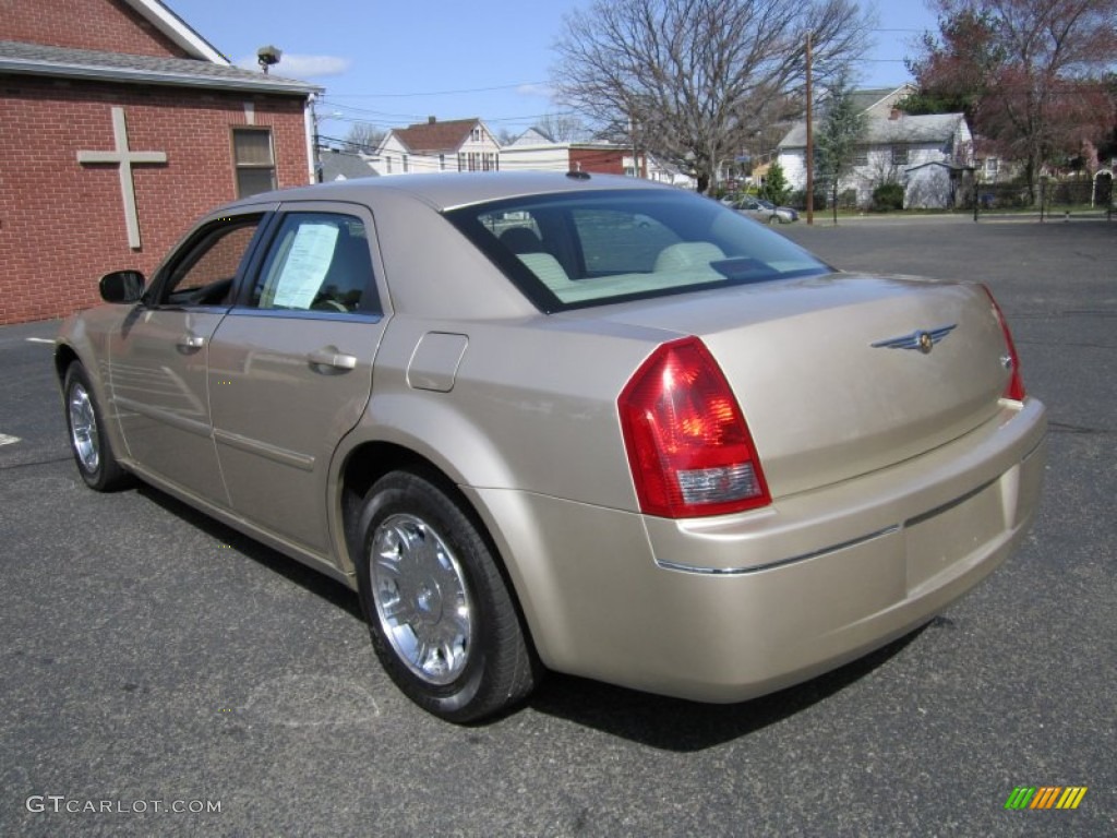 Linen Gold Metallic 2006 Chrysler 300 Limited Exterior Photo #74591940
