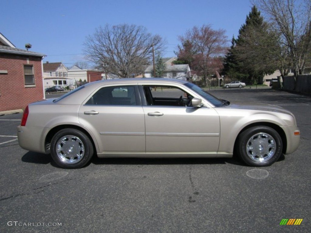 2006 300 Limited - Linen Gold Metallic / Dark Slate Gray/Light Graystone photo #9