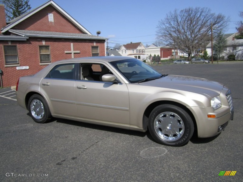 2006 300 Limited - Linen Gold Metallic / Dark Slate Gray/Light Graystone photo #10