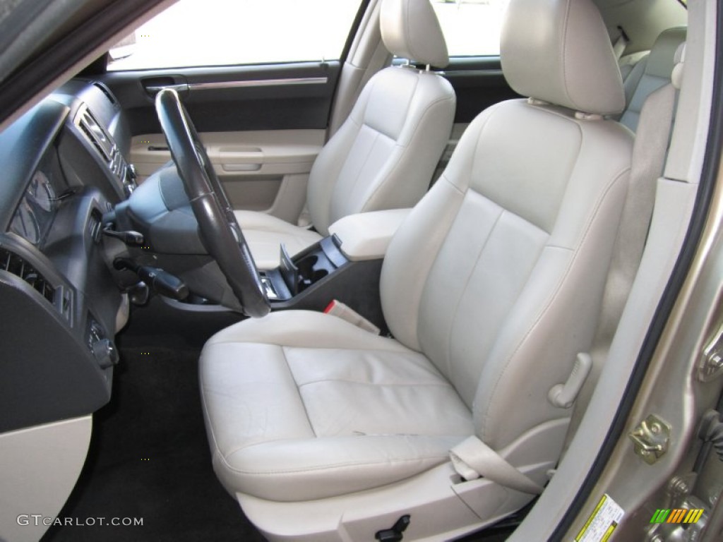 2006 Chrysler 300 Limited Front Seat Photos