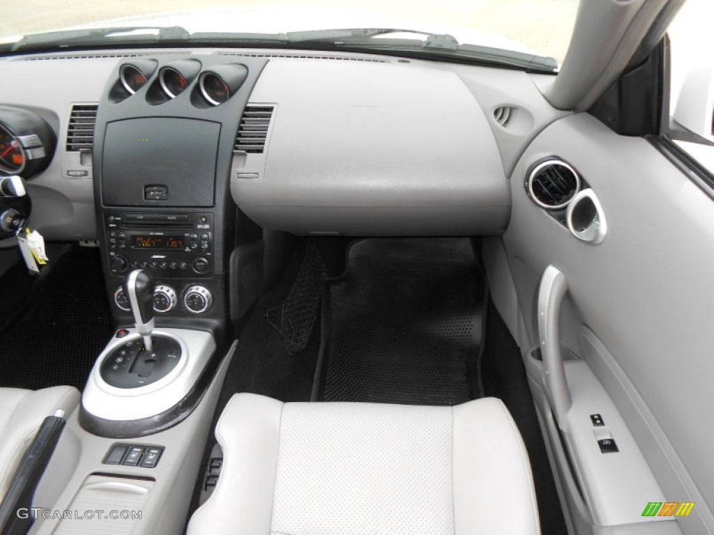 2007 Nissan 350Z Touring Roadster Frost Dashboard Photo #74592869