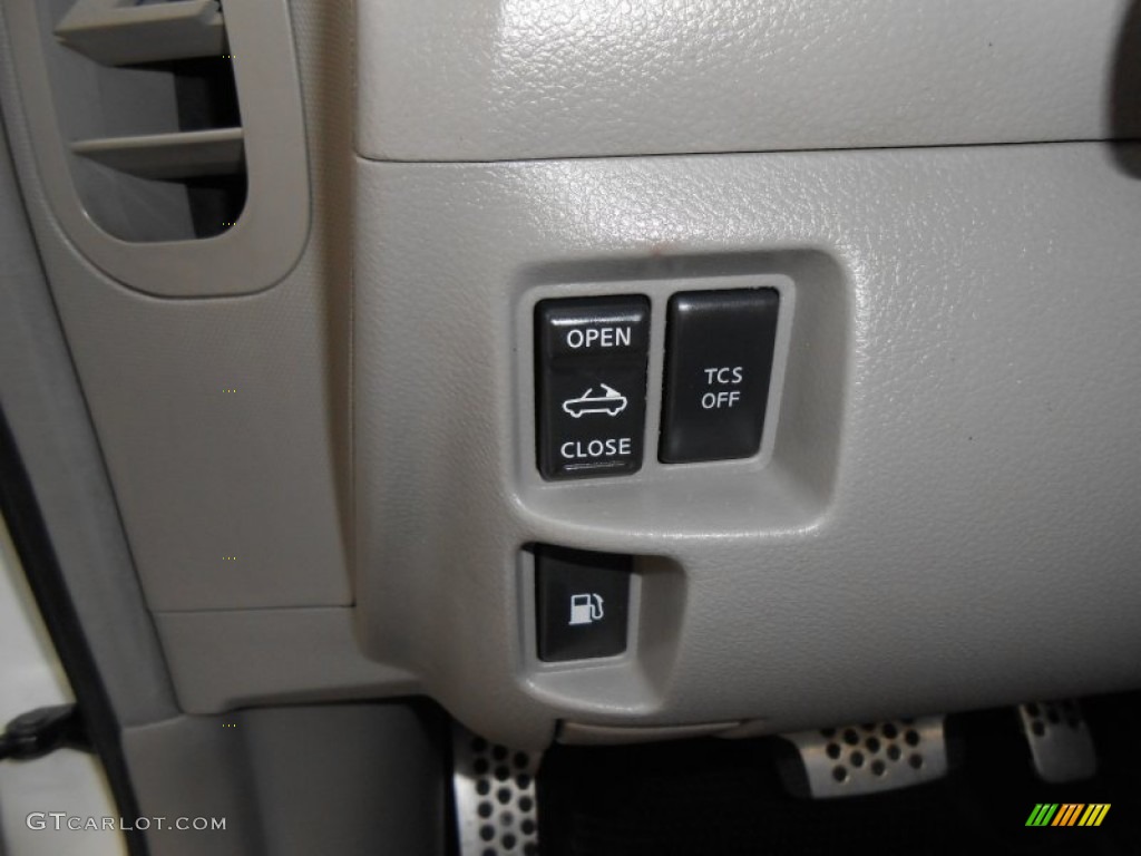 2007 Nissan 350Z Touring Roadster Controls Photo #74593077