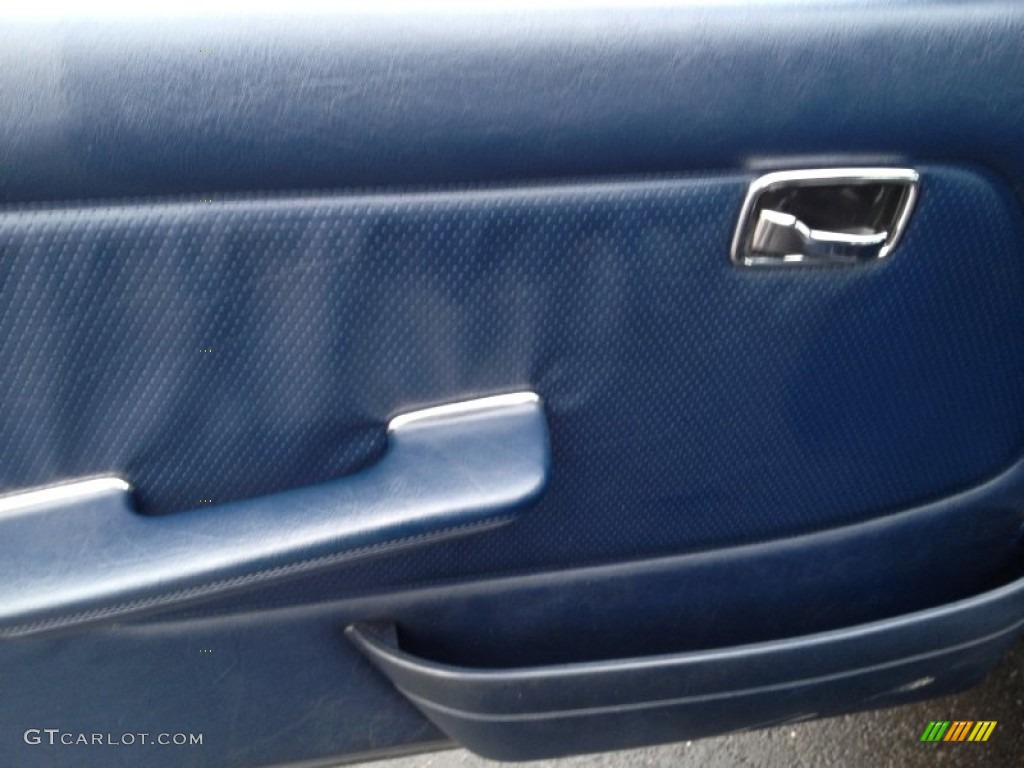 1985 Mercedes-Benz E Class 300 D Sedan Blue Door Panel Photo #74593903