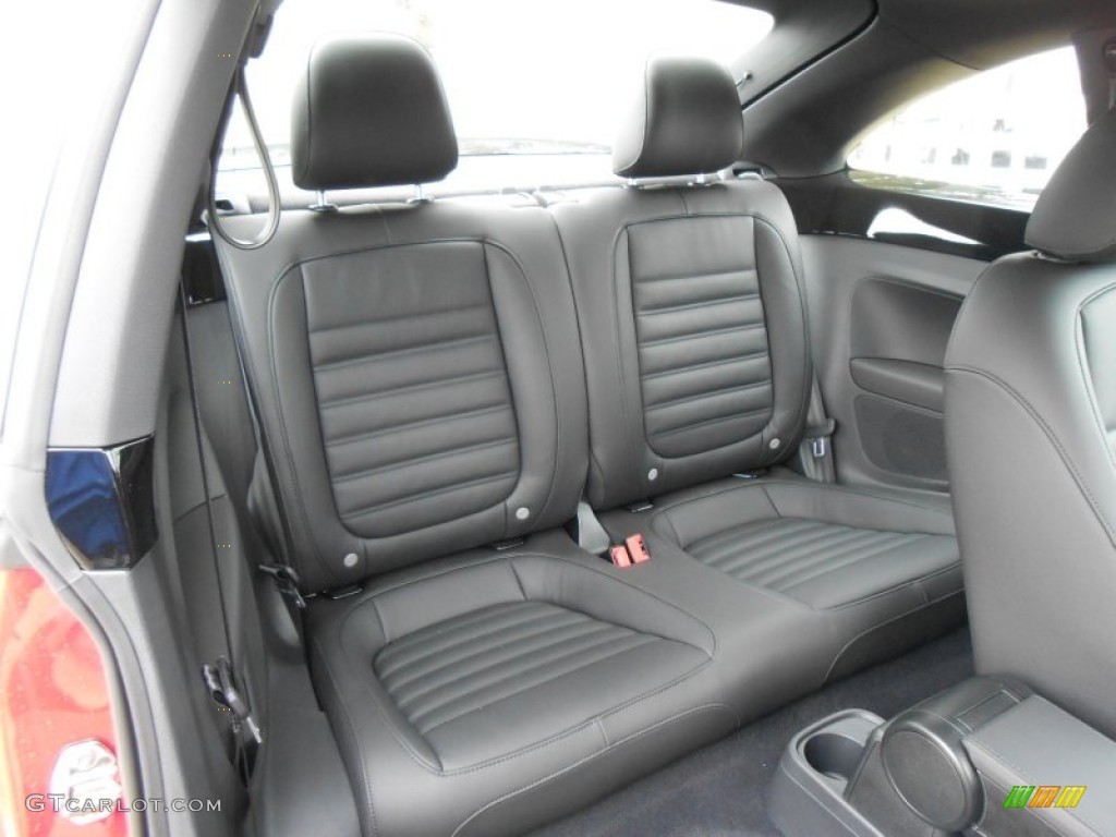2013 Volkswagen Beetle Turbo Rear Seat Photo #74595523