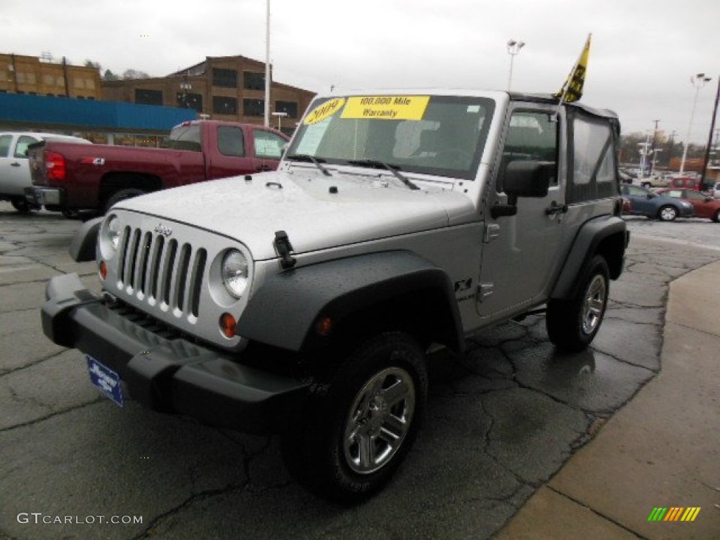 2009 Wrangler X 4x4 - Bright Silver Metallic / Dark Slate Gray/Medium Slate Gray photo #4