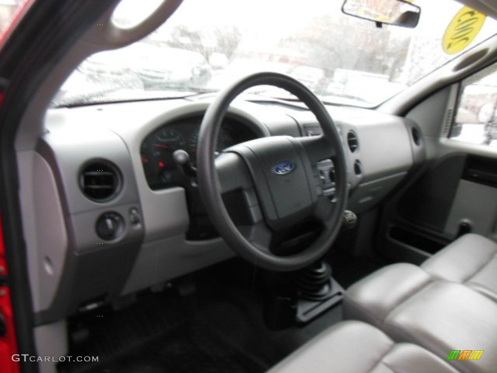 2005 F150 XL Regular Cab - Bright Red / Medium Flint Grey photo #10