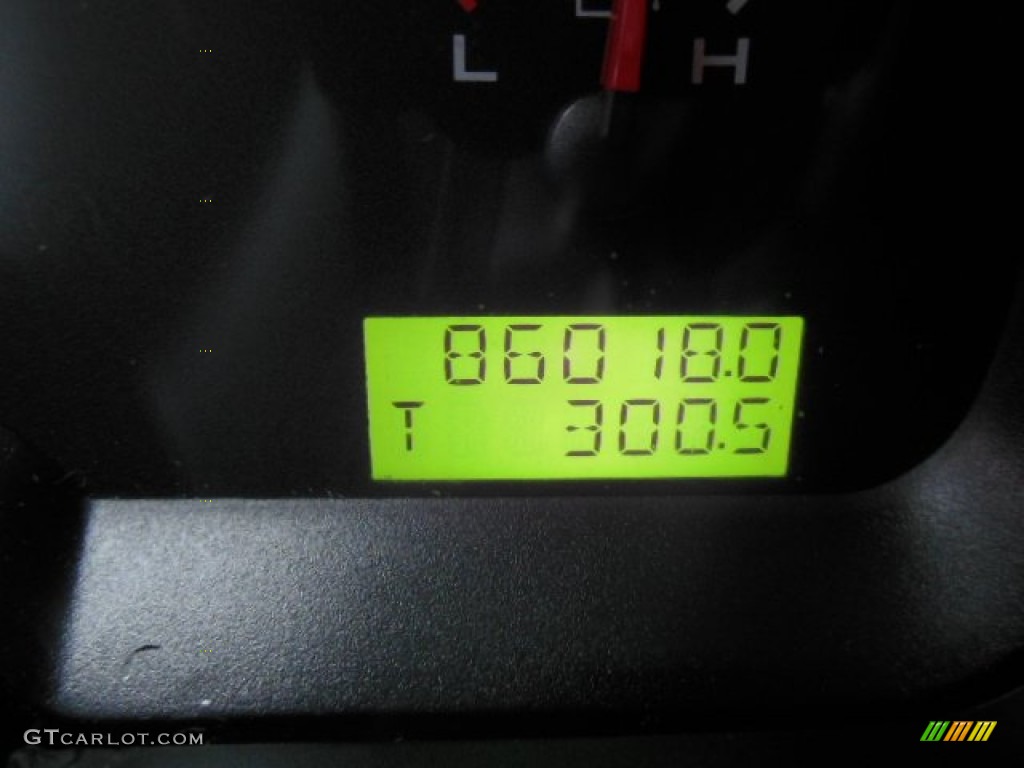 2005 F150 XL Regular Cab - Bright Red / Medium Flint Grey photo #19