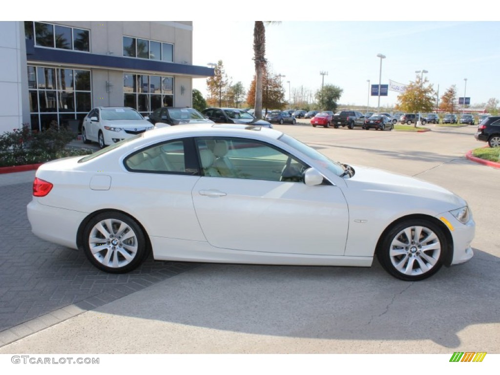 2011 3 Series 328i Coupe - Mineral White Metallic / Oyster/Black Dakota Leather photo #6