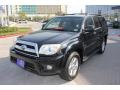 Black - 4Runner SR5 Photo No. 2