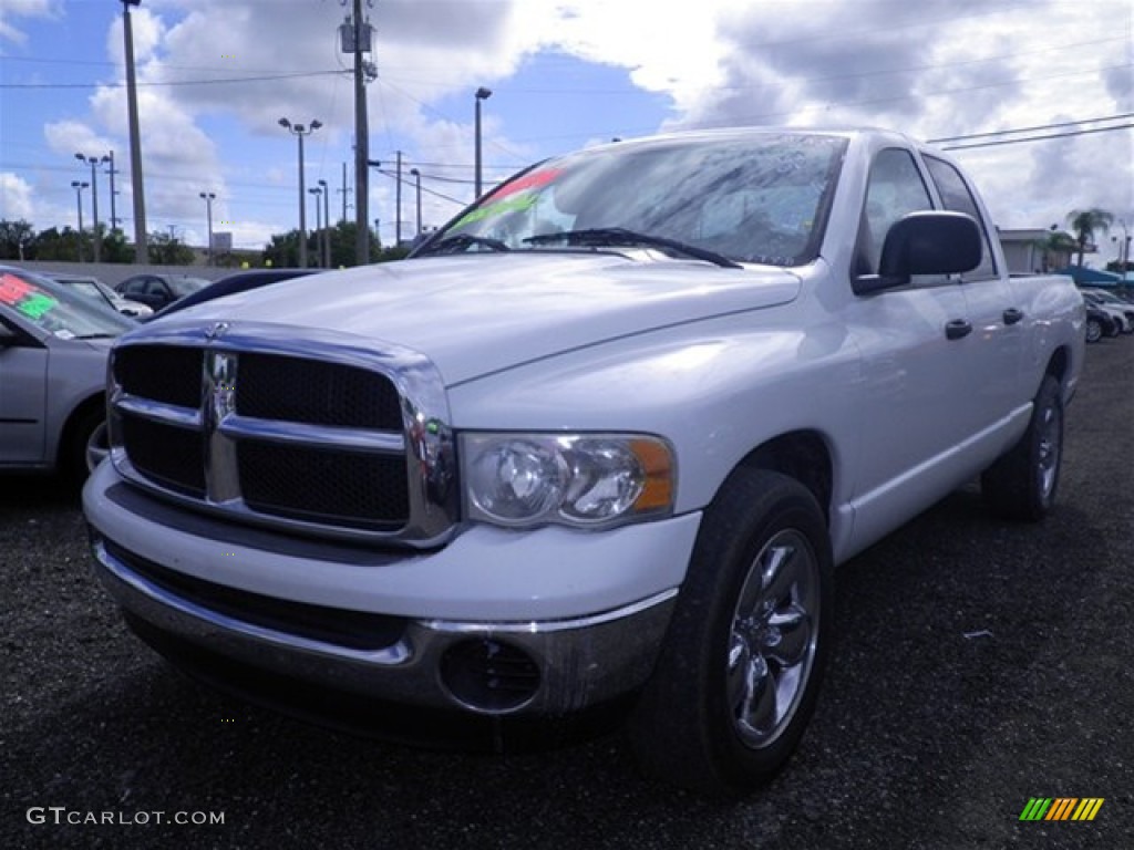 2004 Ram 1500 SLT Quad Cab - Bright White / Dark Slate Gray photo #3