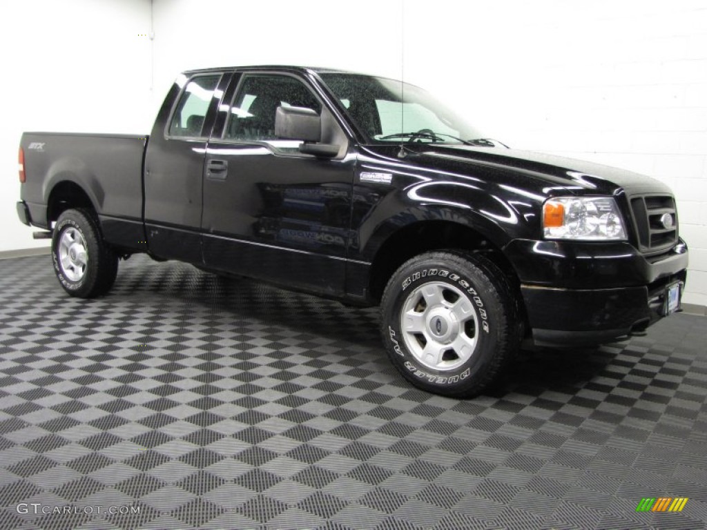 2004 F150 STX SuperCab 4x4 - Black / Dark Flint photo #8