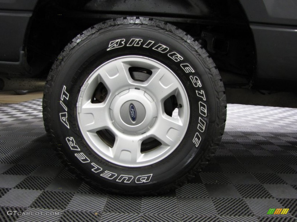 2004 F150 STX SuperCab 4x4 - Black / Dark Flint photo #26