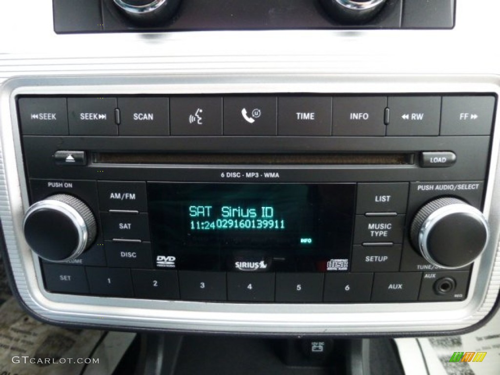 2009 Dodge Journey SXT AWD Audio System Photo #74602548