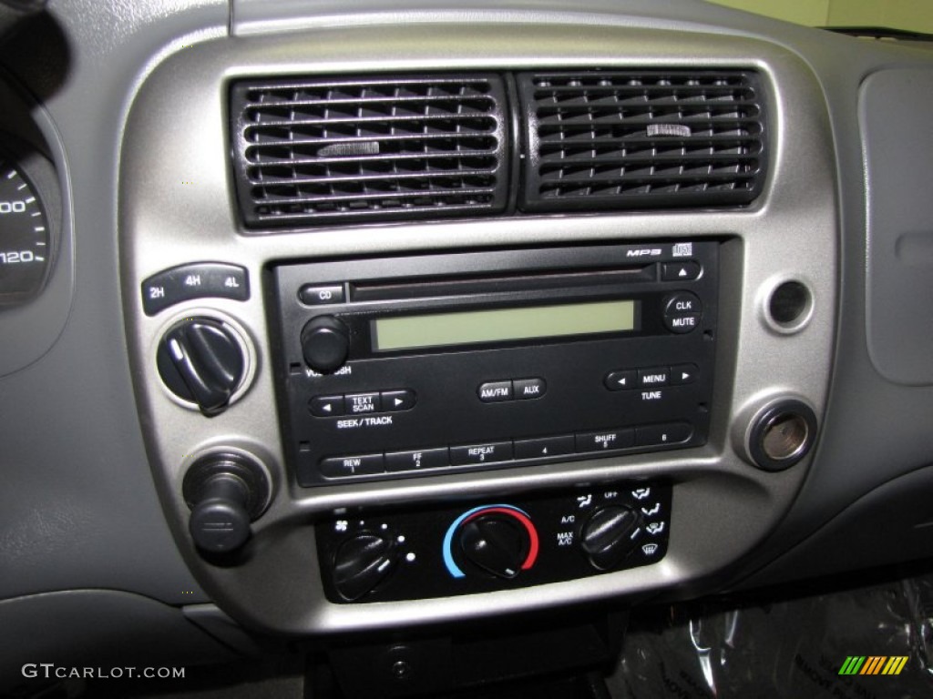 2009 Ford Ranger XLT SuperCab 4x4 Controls Photos