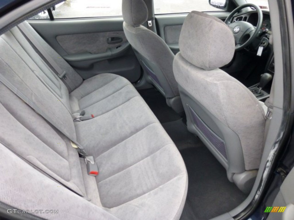 2005 Hyundai Elantra GLS Sedan Rear Seat Photo #74602810