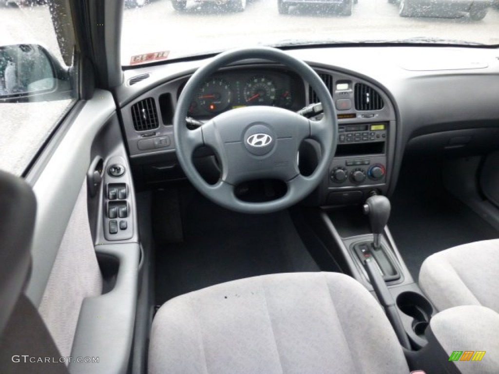2005 Hyundai Elantra GLS Sedan Gray Dashboard Photo #74602855