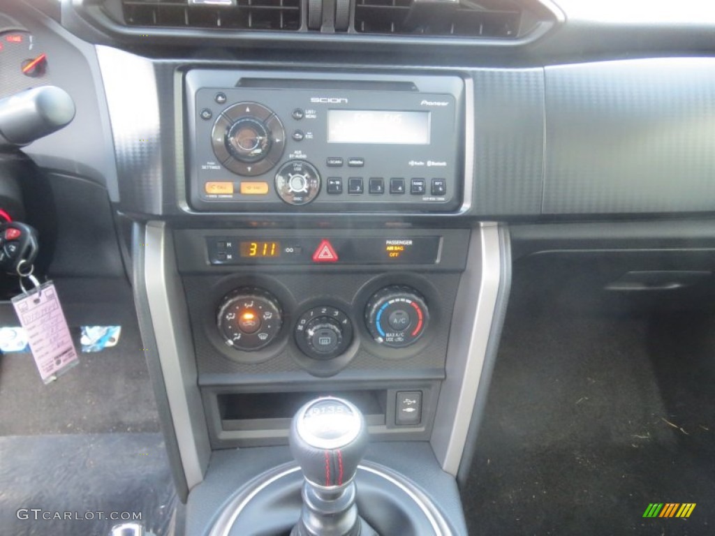 2013 Scion FR-S Sport Coupe Controls Photo #74603171