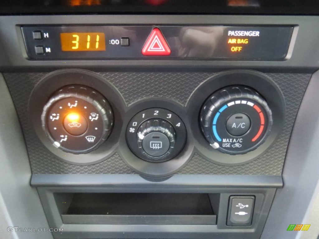 2013 Scion FR-S Sport Coupe Controls Photo #74603207
