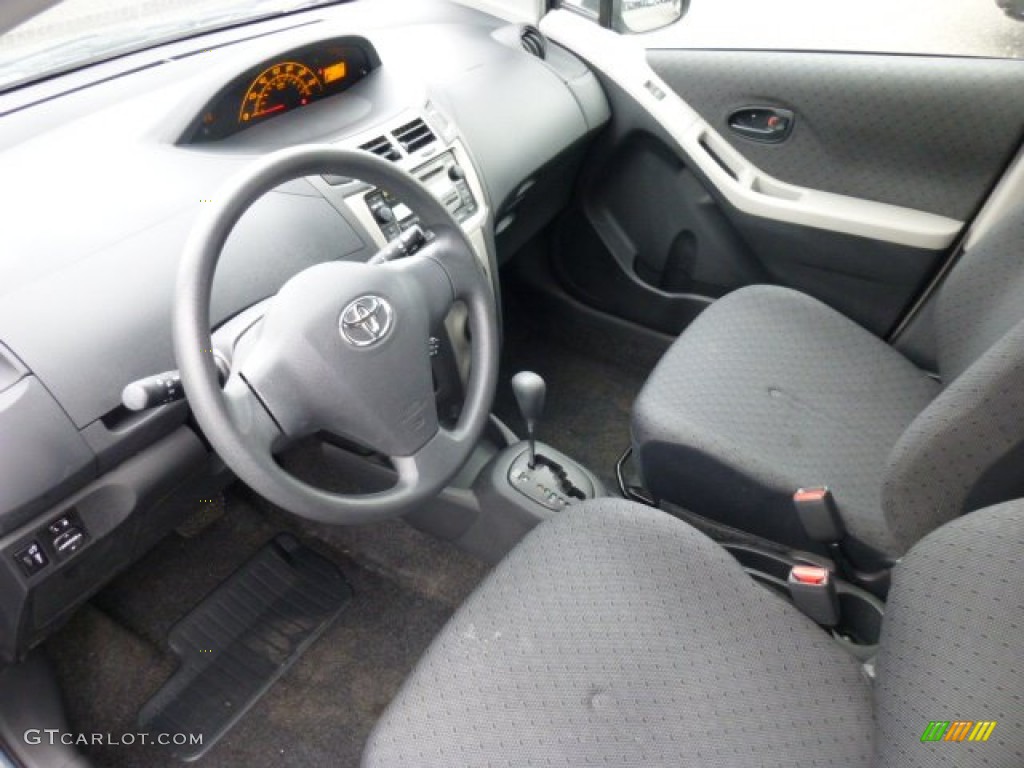 2009 Yaris 5 Door Liftback - Bayou Blue Pearl / Dark Charcoal photo #17