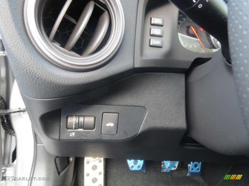 2013 Scion FR-S Sport Coupe Controls Photo #74603300