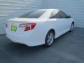 Super White - Camry SE Photo No. 3