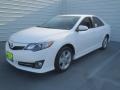 Super White - Camry SE Photo No. 6