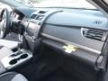 Super White - Camry SE Photo No. 17