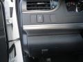 Super White - Camry SE Photo No. 31