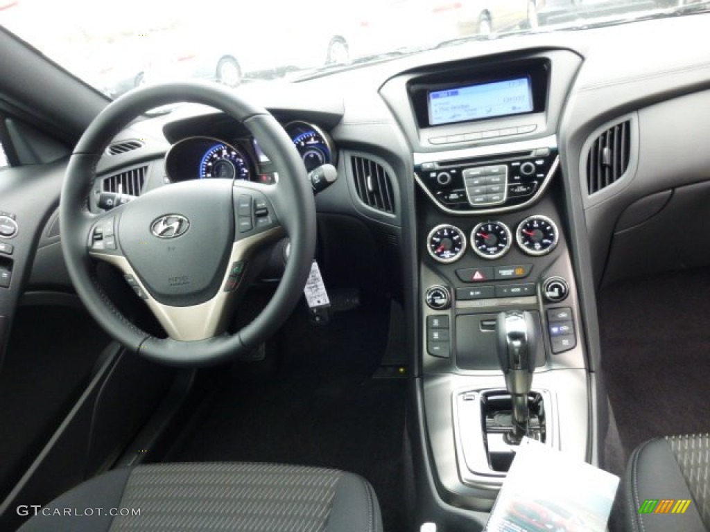 2013 Genesis Coupe 2.0T - Circuit Silver / Black Cloth photo #11