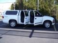 Summit White - S10 LS Crew Cab 4x4 Photo No. 44