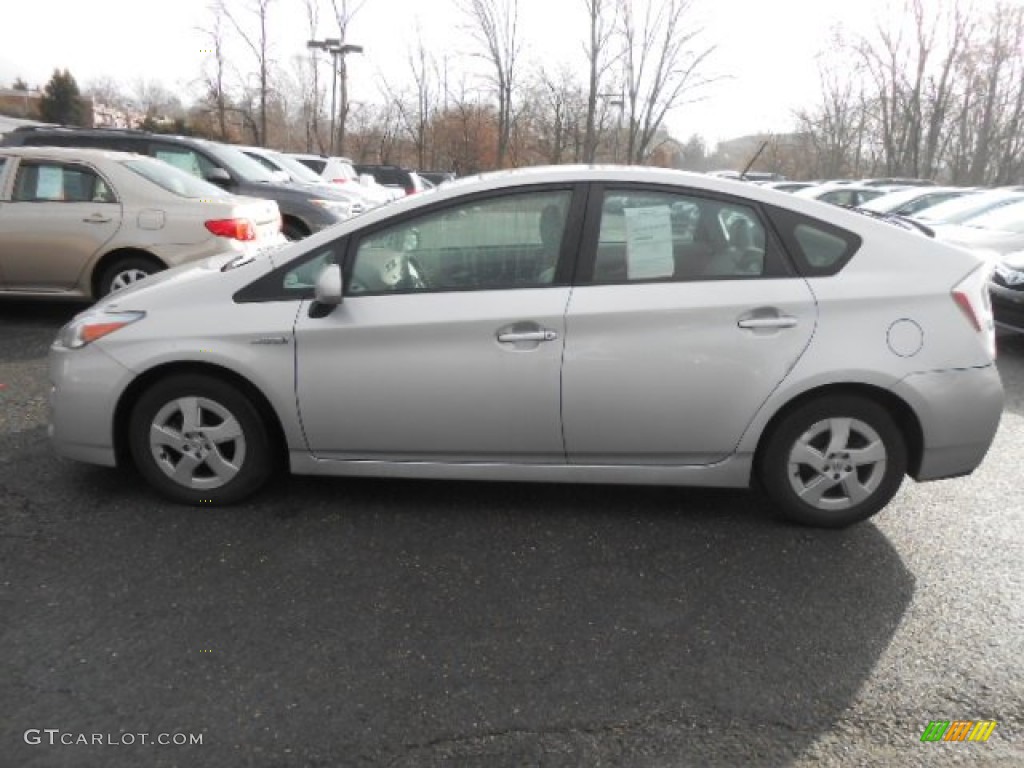 2010 Prius Hybrid IV - Classic Silver Metallic / Misty Gray photo #3