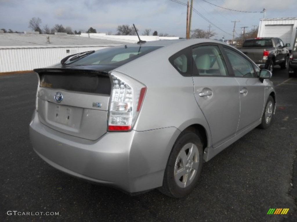 2010 Prius Hybrid IV - Classic Silver Metallic / Misty Gray photo #6
