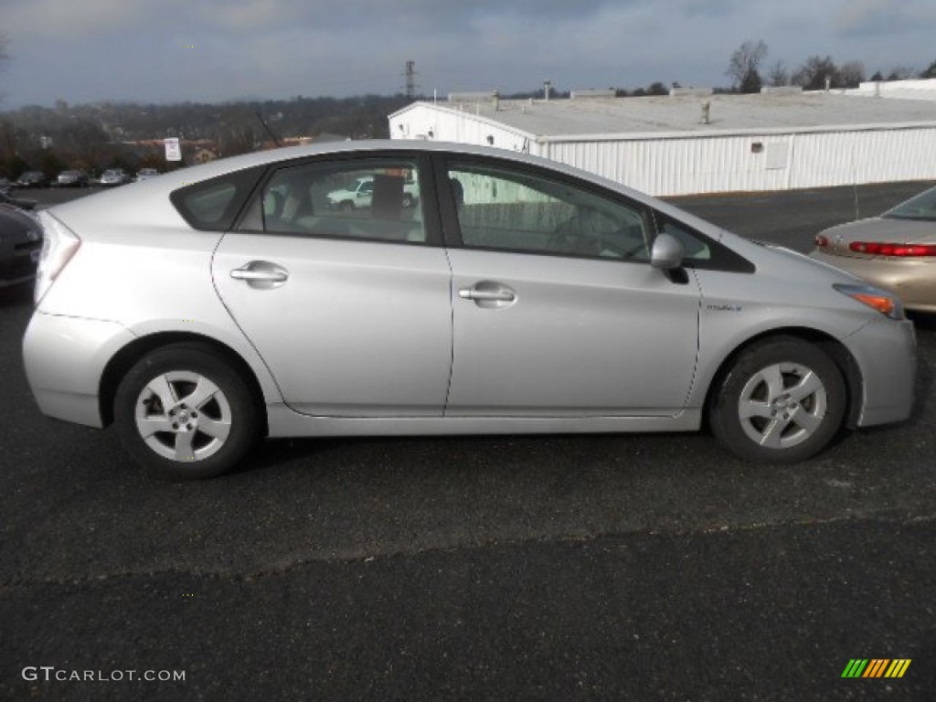 2010 Prius Hybrid IV - Classic Silver Metallic / Misty Gray photo #7