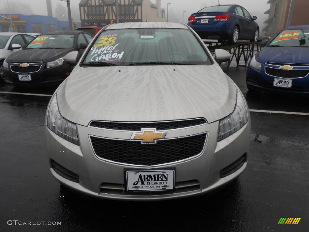 2013 Cruze LT - Champagne Silver Metallic / Jet Black photo #2