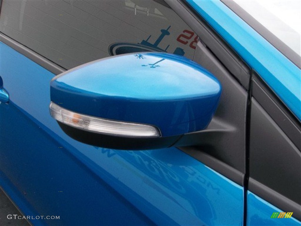 2013 Focus SE Hatchback - Blue Candy / Charcoal Black photo #9