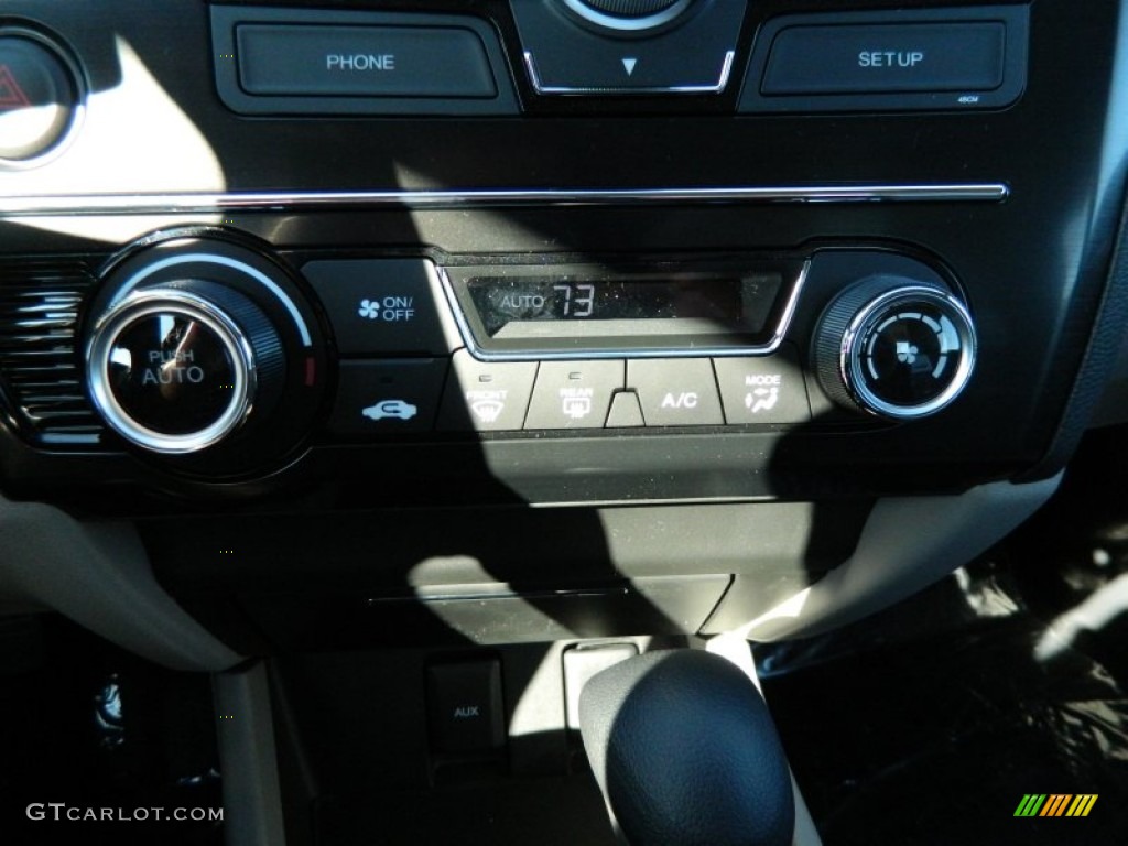 2013 Honda Civic EX Sedan Controls Photo #74613665